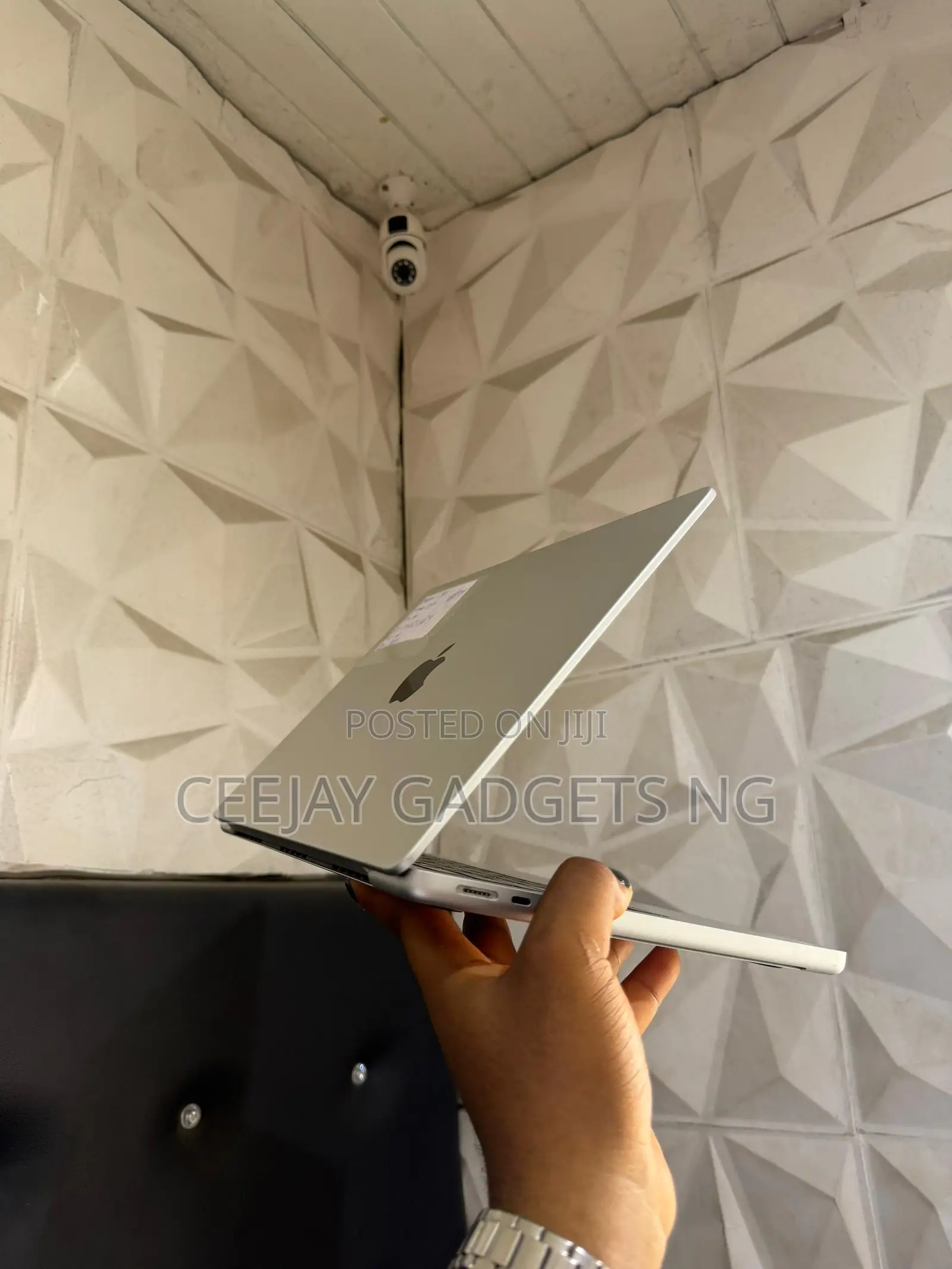 Laptop Apple MacBook Air 2025 M4 13-inch 16GB Apple M4 SSD 256GB