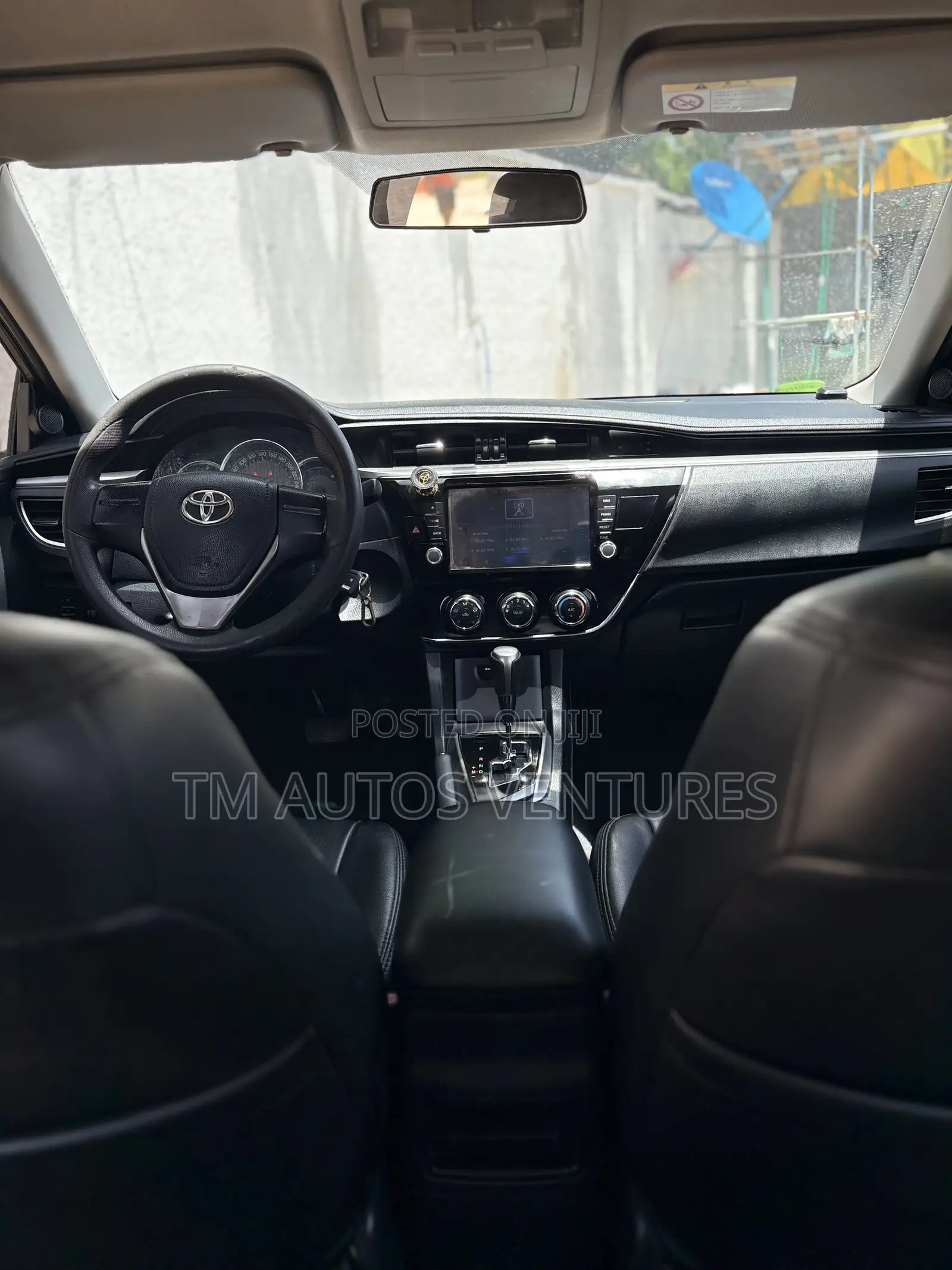 Toyota Corolla LE 4dr Sedan (1.8L 4cyl CVT) 2016
