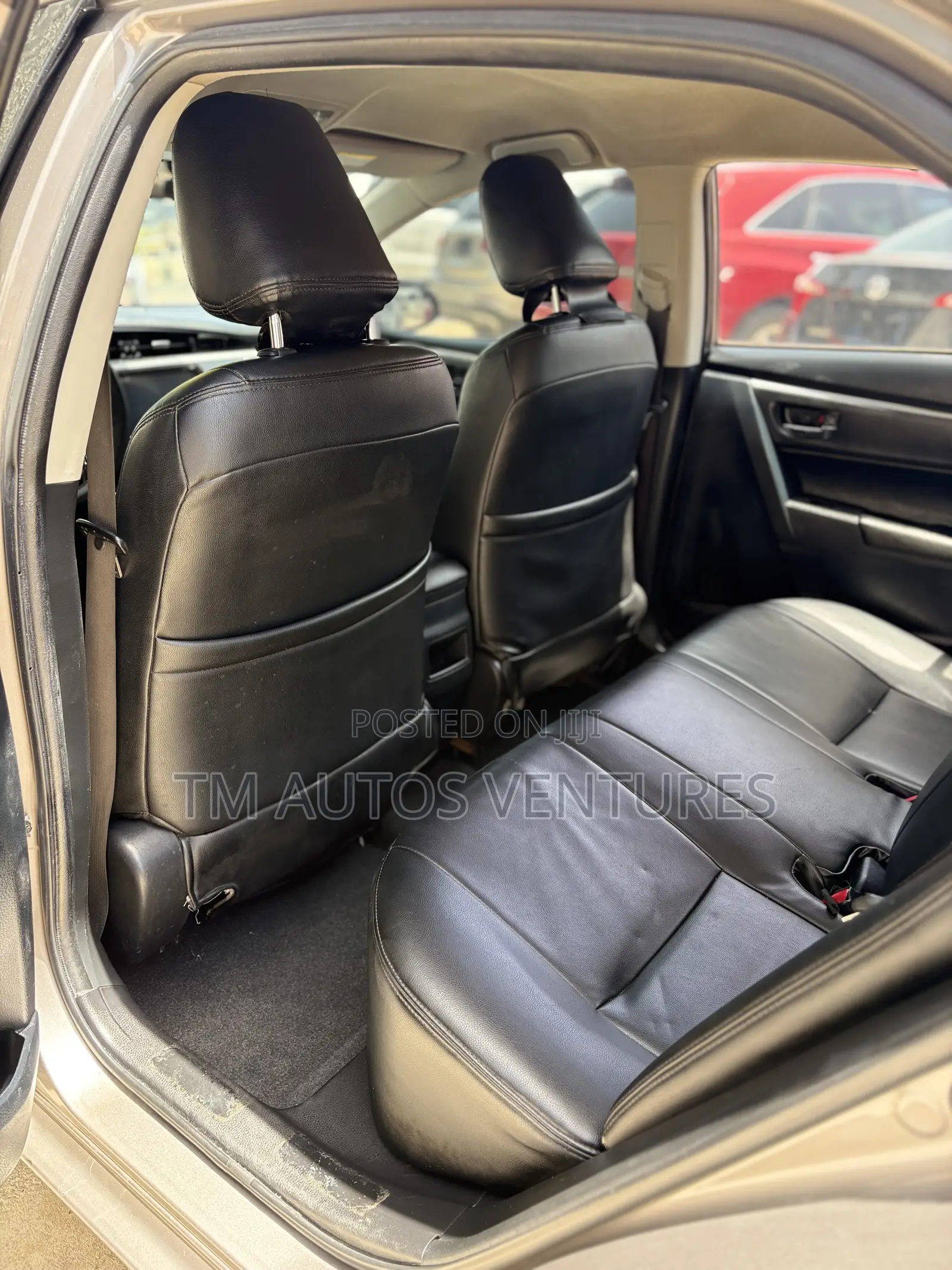 Toyota Corolla LE 4dr Sedan (1.8L 4cyl CVT) 2016