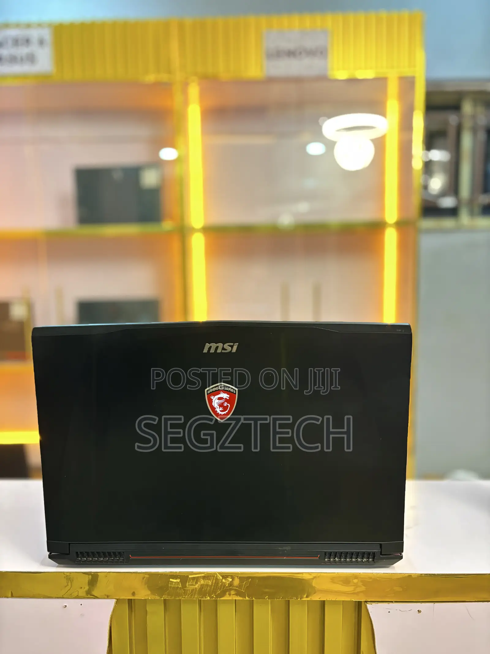 Laptop MSI GE62 2QE Apache 8GB Intel Core i7 SSD 256GB