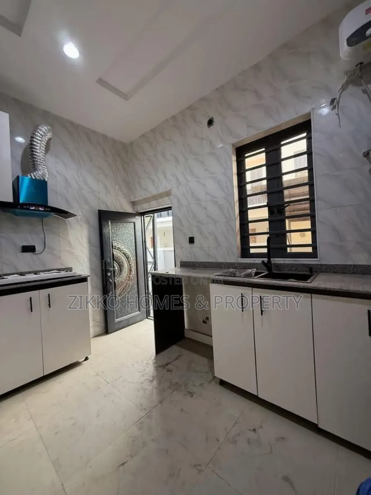 5bdrm Duplex in Ajah, Lekki for sale