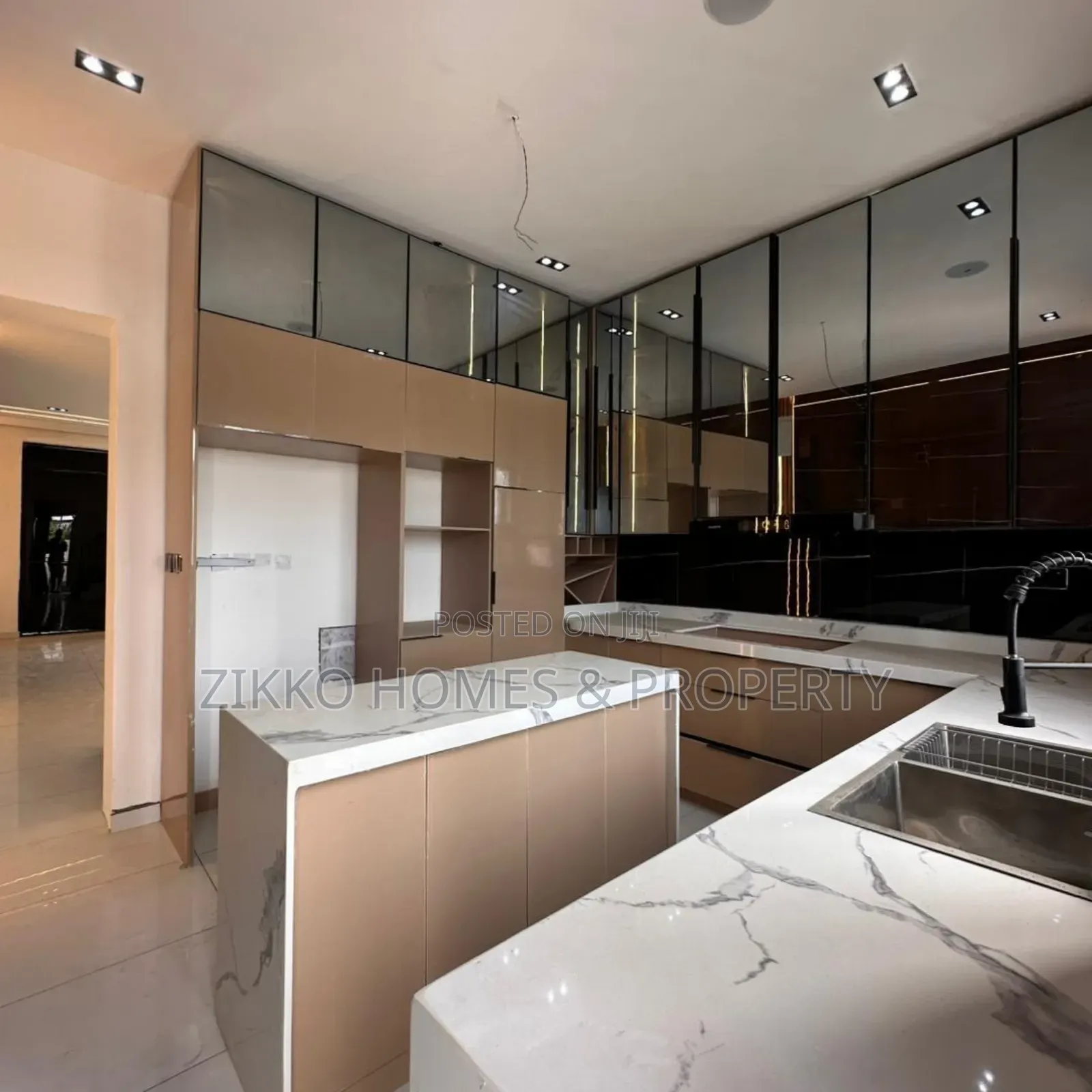 4bdrm Duplex in Orchid Road, Lekki for sale