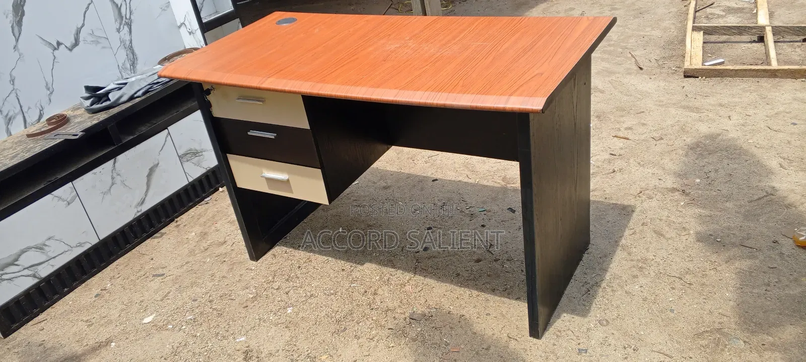 Beautiful Office Table With Central Lock Drawers