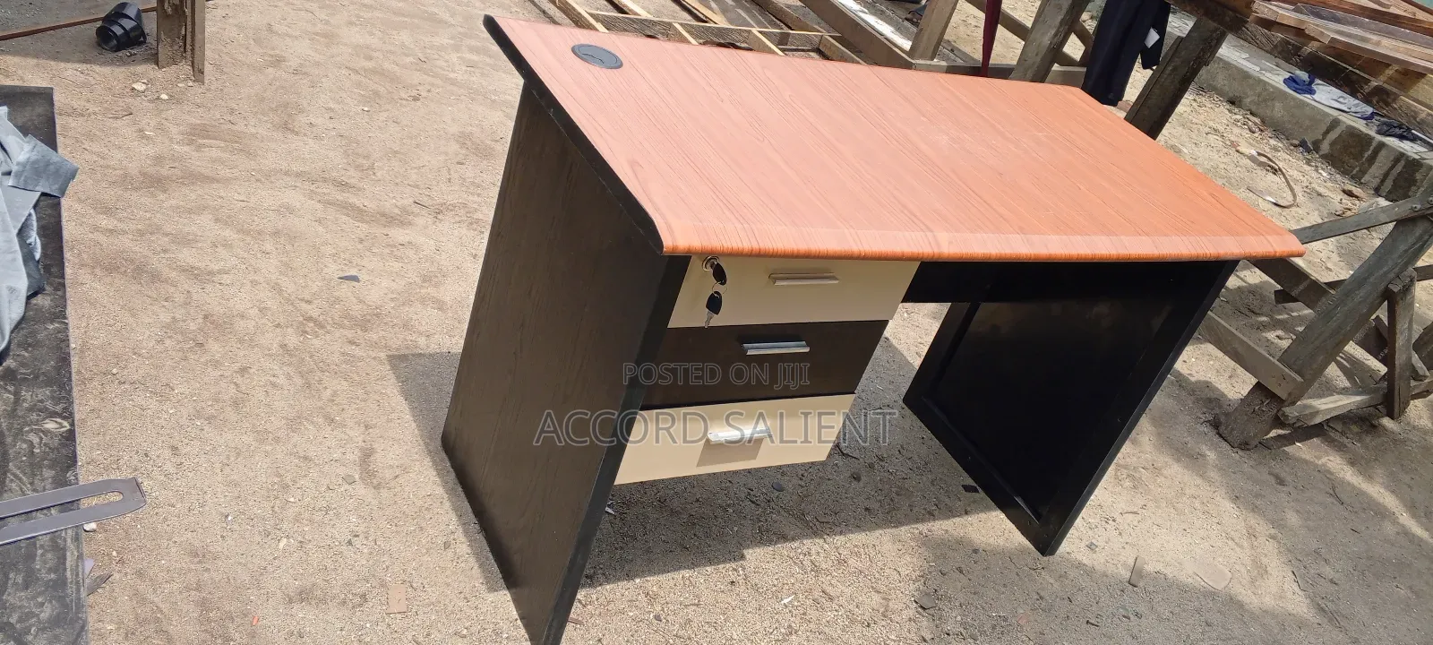 Beautiful Office Table With Central Lock Drawers