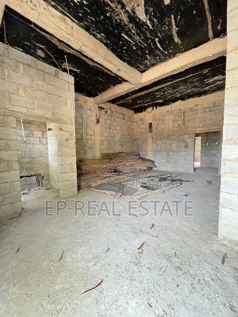 4bdrm Duplex in Apo Resettlement for sale