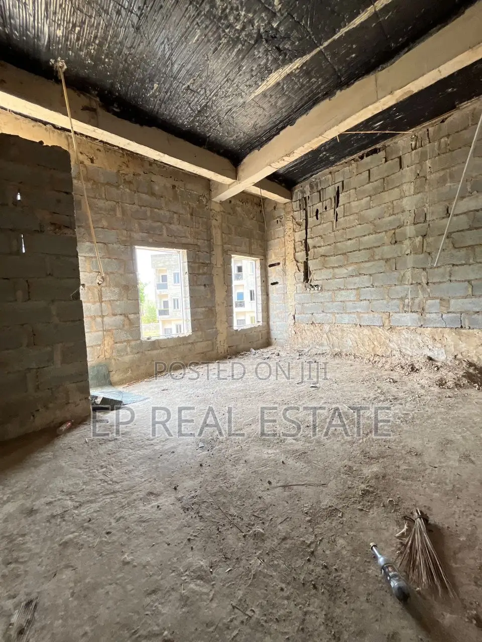 4bdrm Duplex in Apo Resettlement for sale