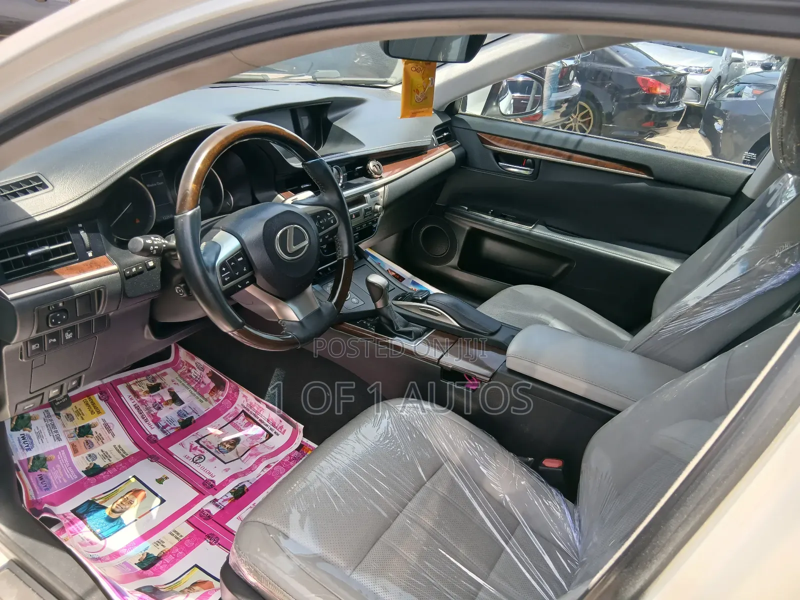 Lexus ES 350 FWD 2016 White