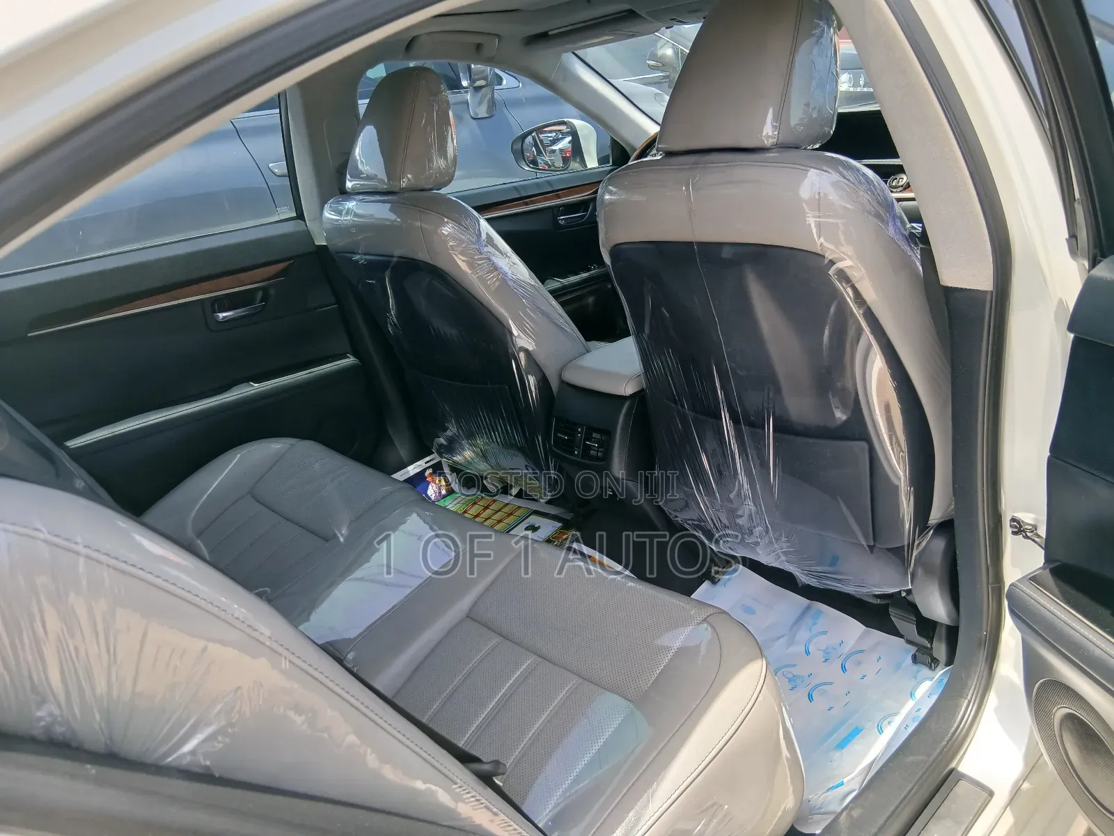 Lexus ES 350 FWD 2016 White