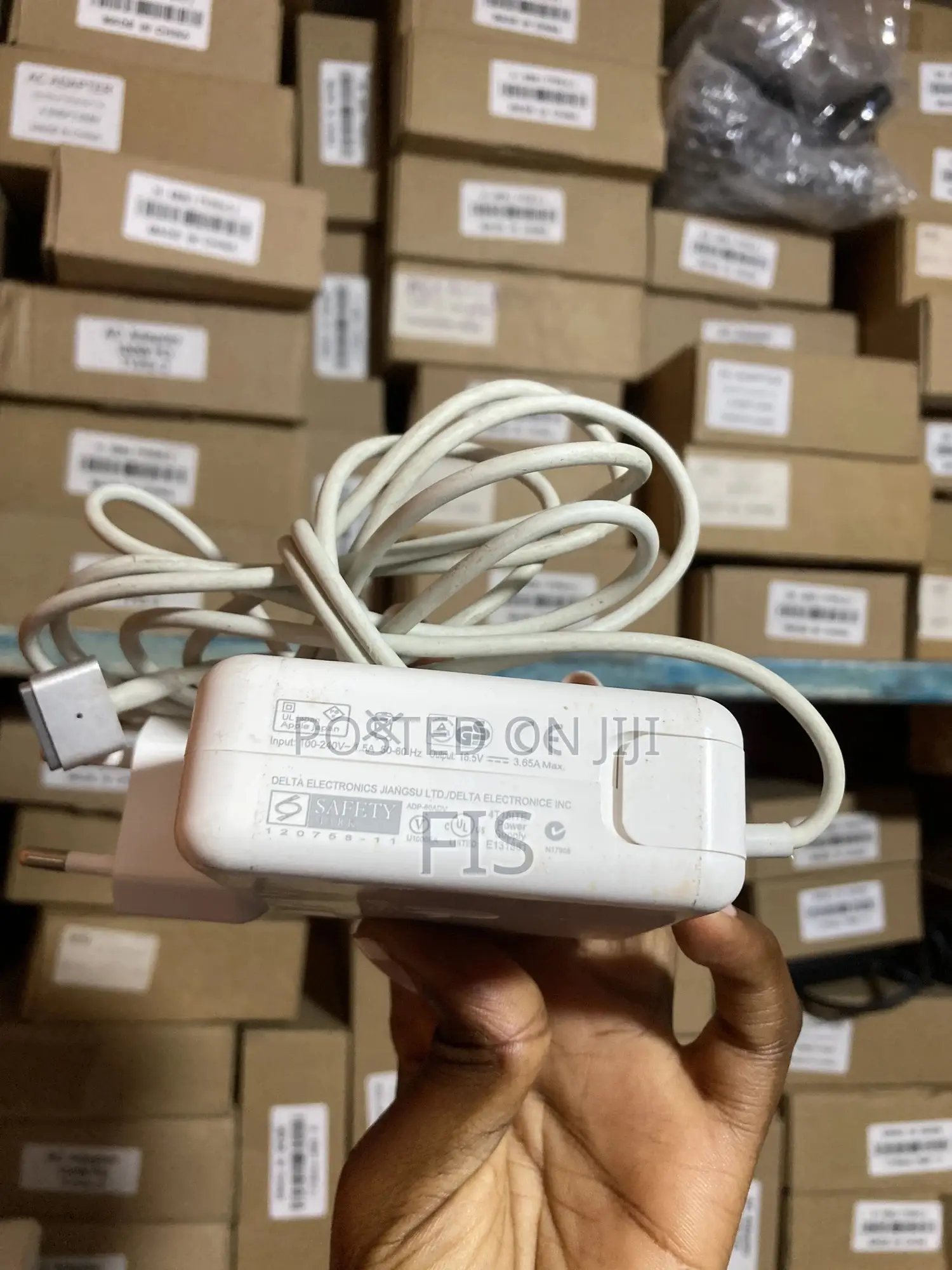 Macbook Air Follow Come Charger