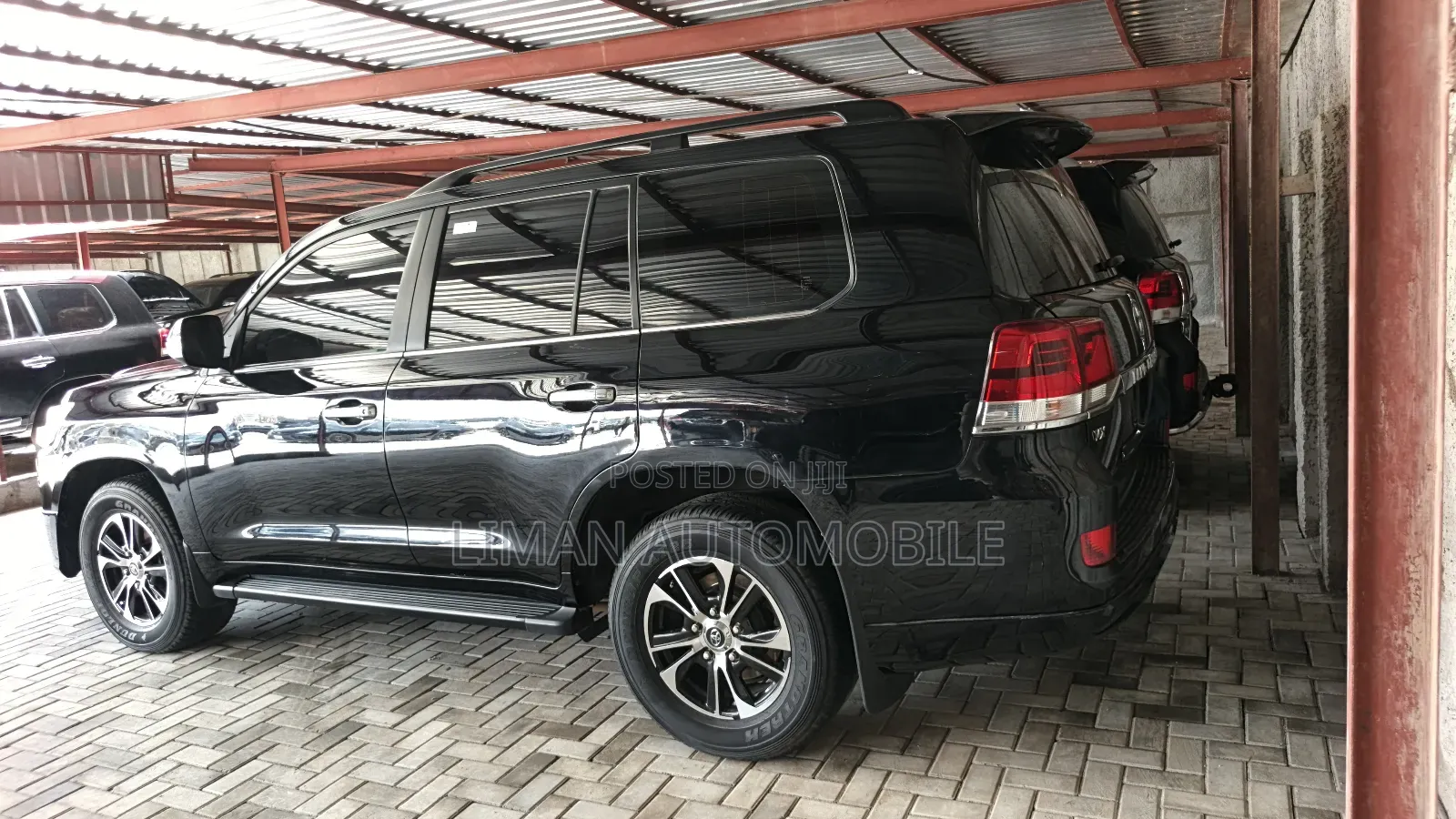 Toyota Land Cruiser 5.7 V8 VXR 2020 Black