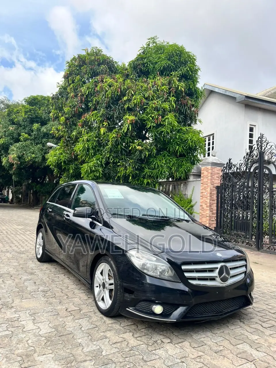 Mercedes-Benz B-Class B250 Petrol 2013 Black