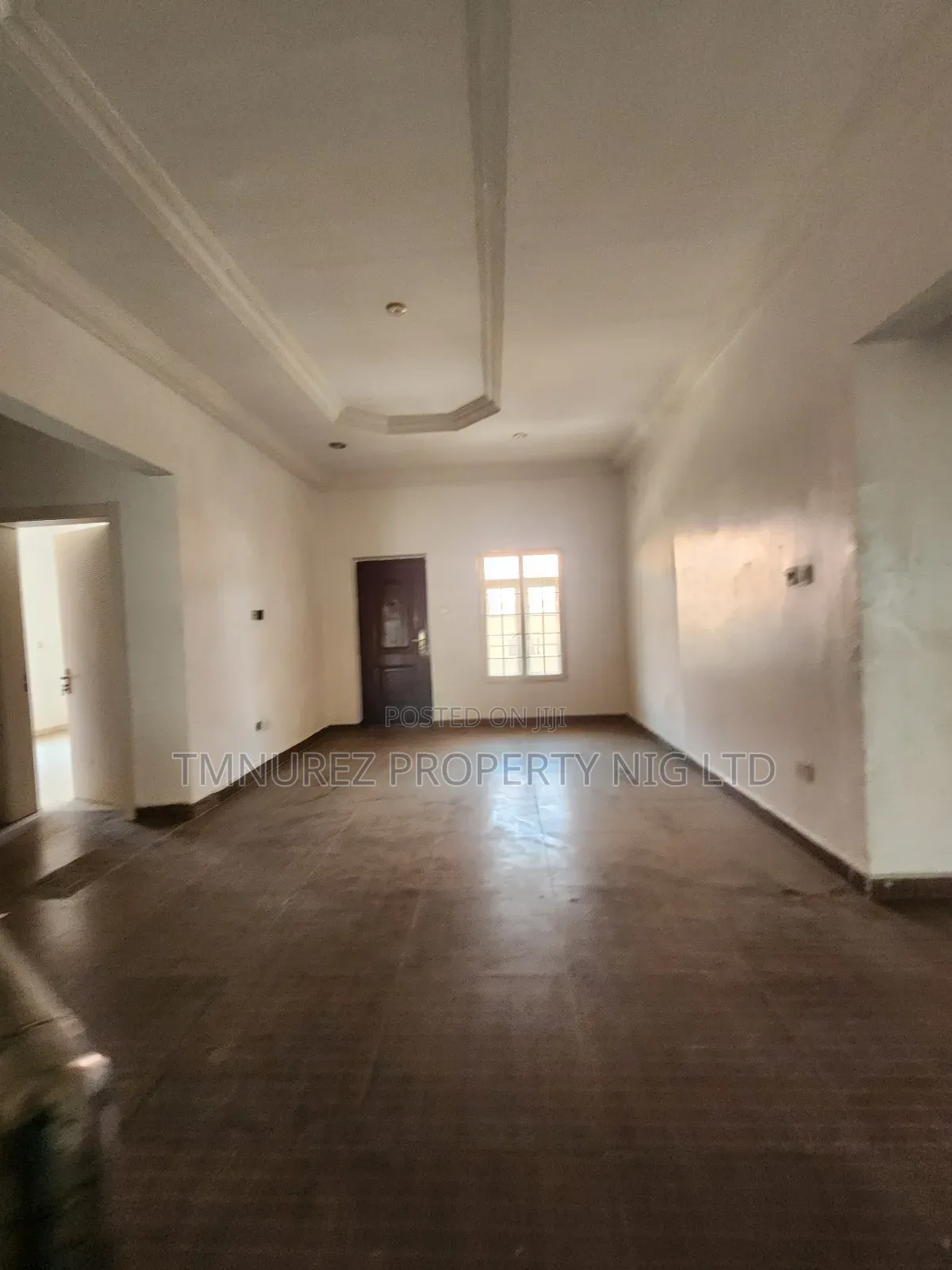 5bdrm Duplex in Chevron for rent