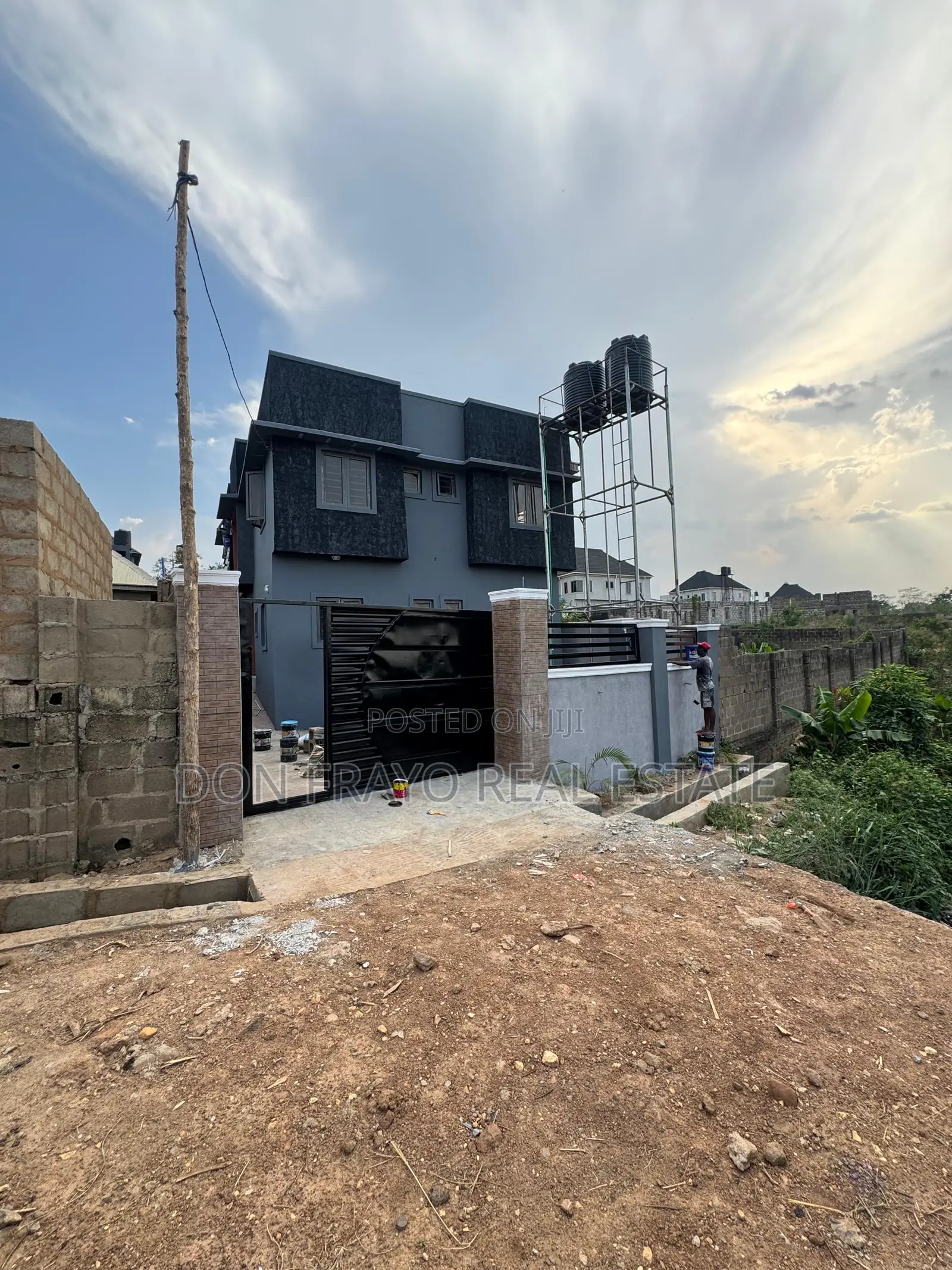 8bdrm Block of Flats in Almond Estate Akobo for sale