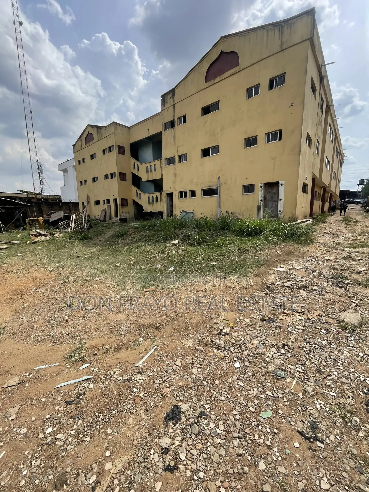 24 Room Commercial Building for Sale at Awolowo Junction Bodija Ibadan