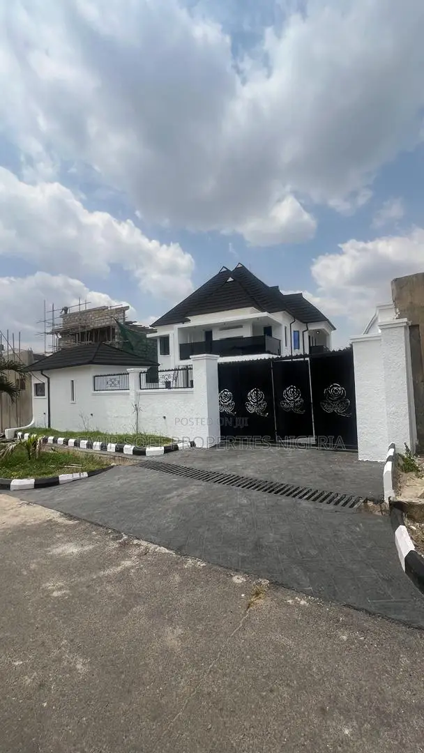 4bdrm Duplex in Star Gate Oluyole for sale