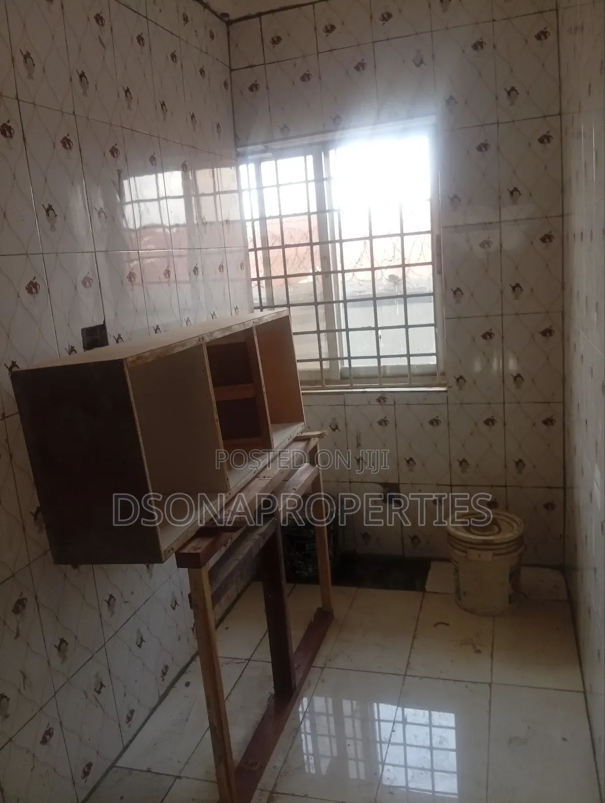 1bdrm Apartment in Okeayo Bus Stop for rent