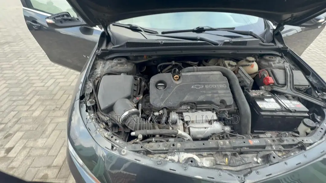 Chevrolet Malibu LS w/1LS 2017 Gray