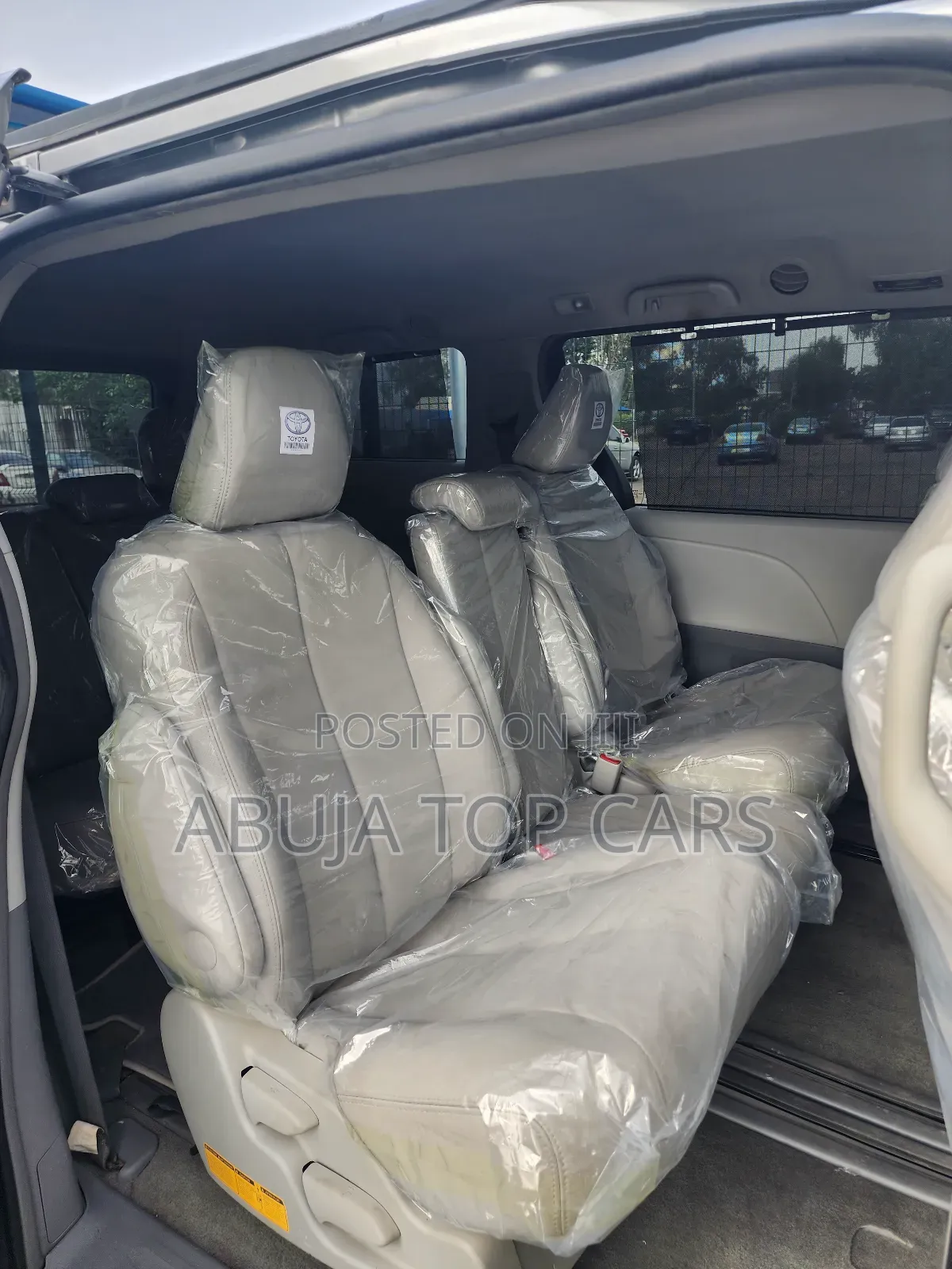 Toyota Sienna Limited 7 Passenger 2011 Silver
