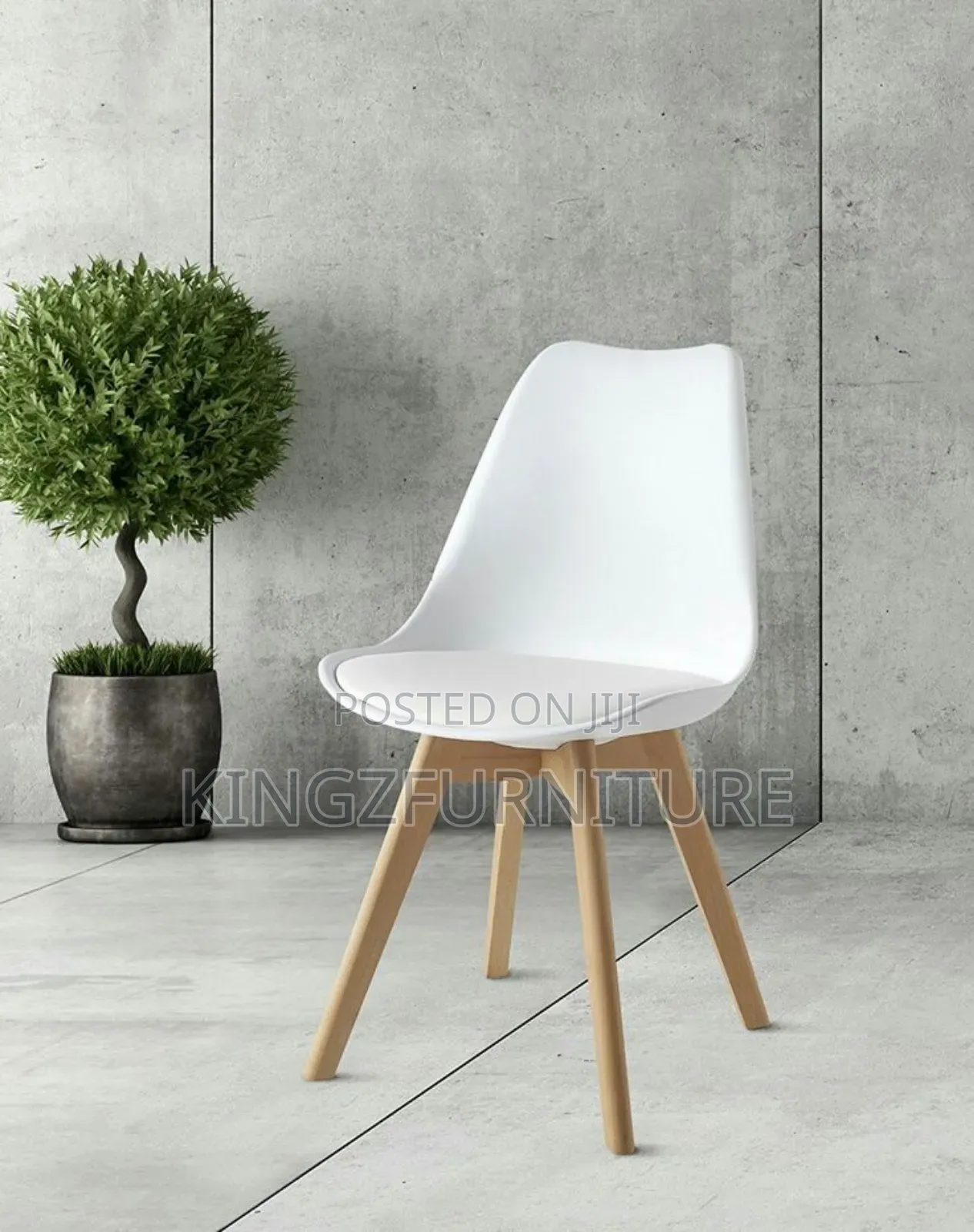 Classy Padded Retro Plastic Dining Chair