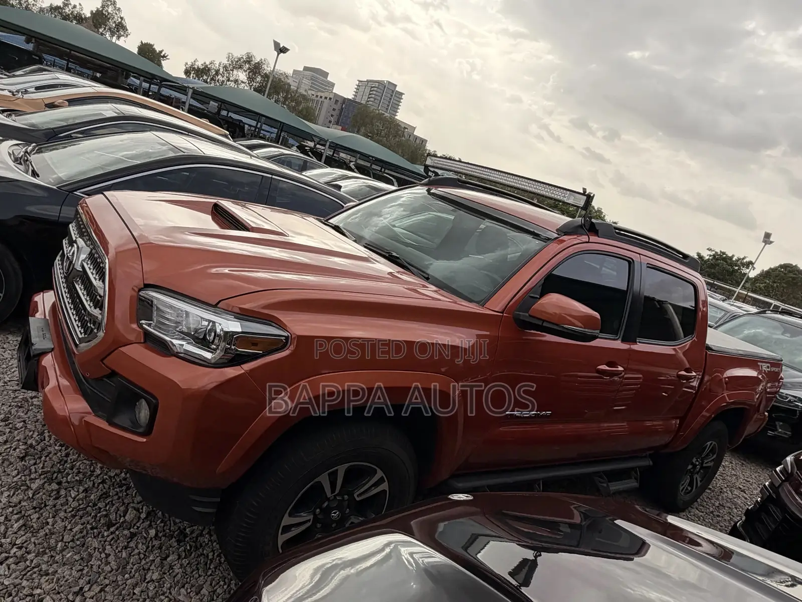 Toyota Tacoma 2017 Orange
