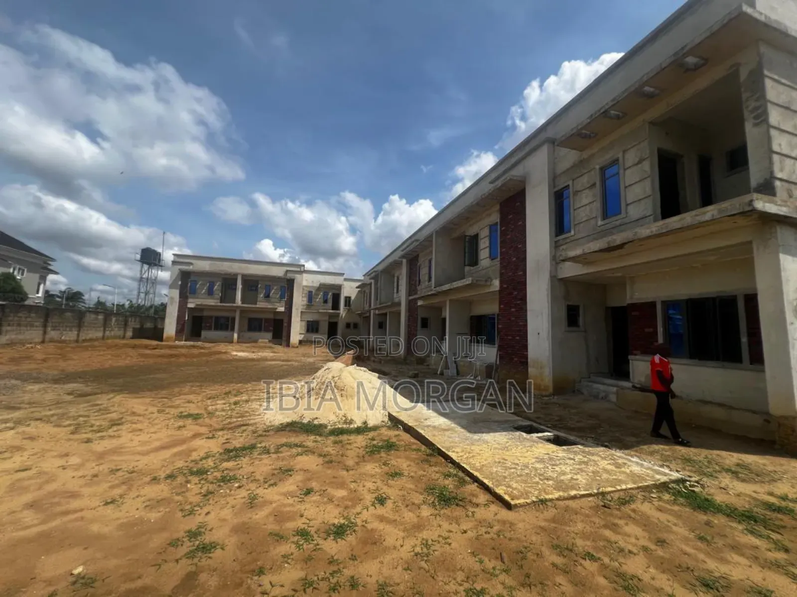 3bdrm Townhouse/Terrace in Shelter Afrique, Uyo for sale