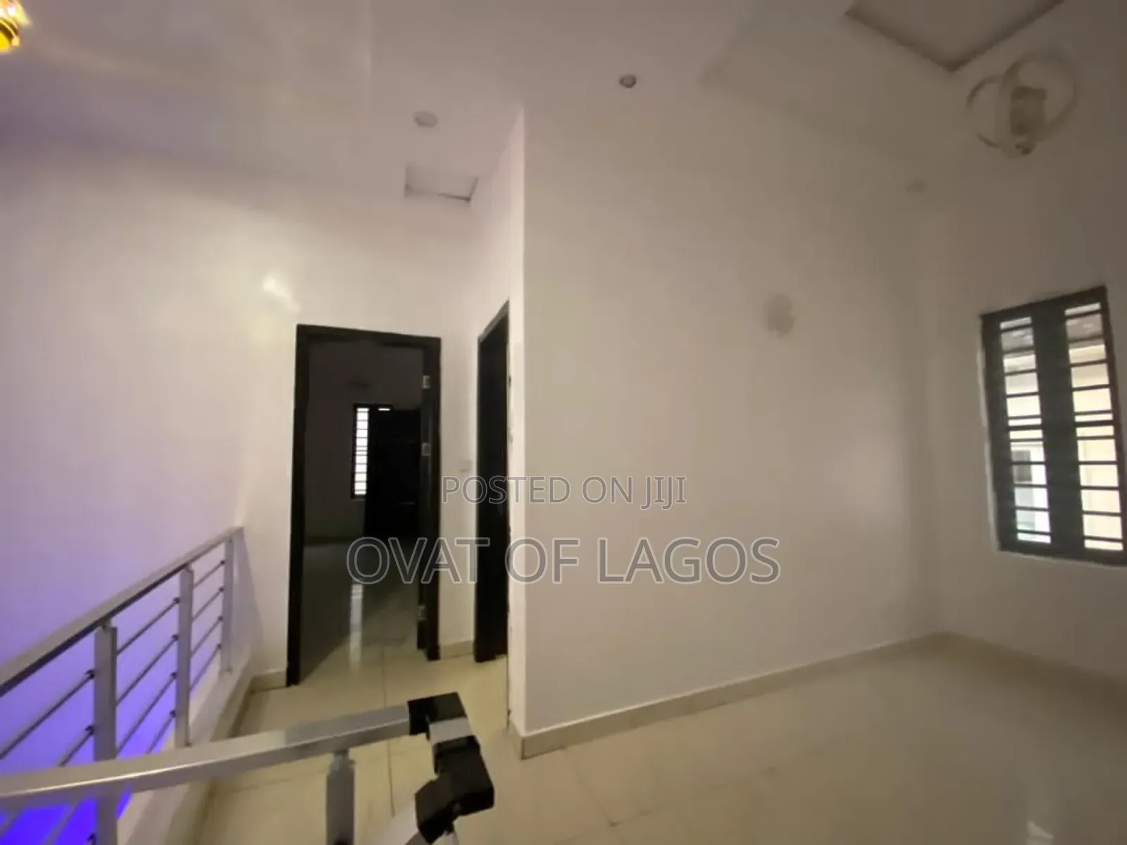 4bdrm Duplex in Chevron for rent
