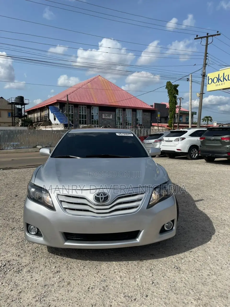Toyota Camry LE 4dr Sedan (2.5L 4cyl 6AM) 2010 Silver