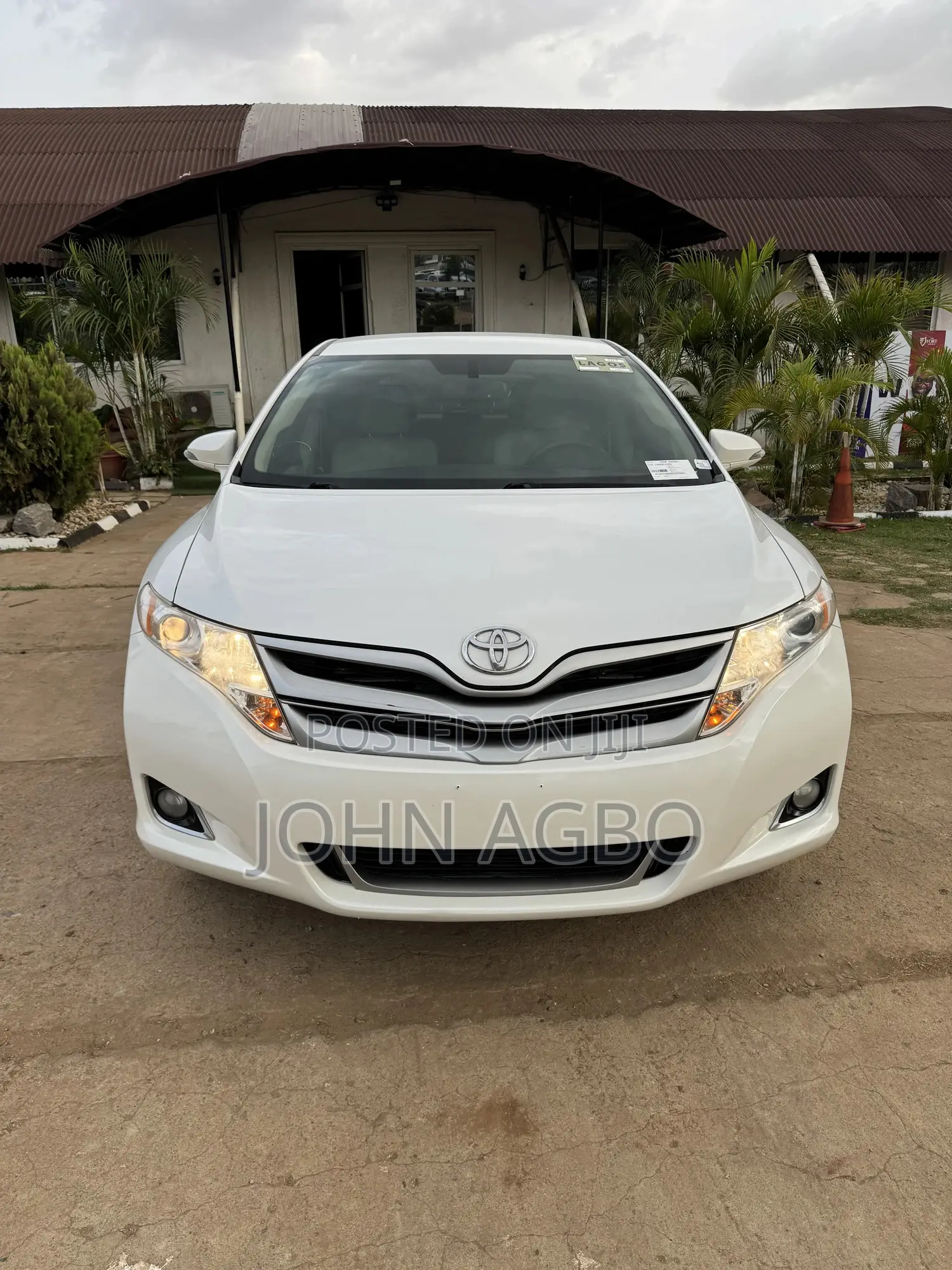 Toyota Venza XLE FWD 2013 White