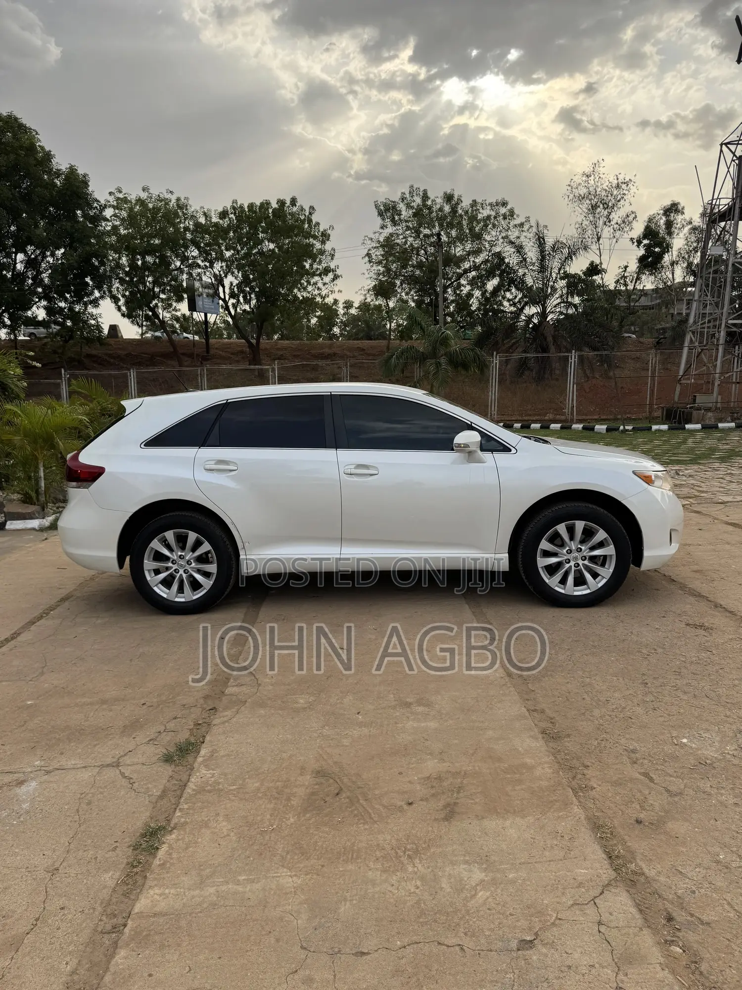 Toyota Venza XLE FWD 2013 White
