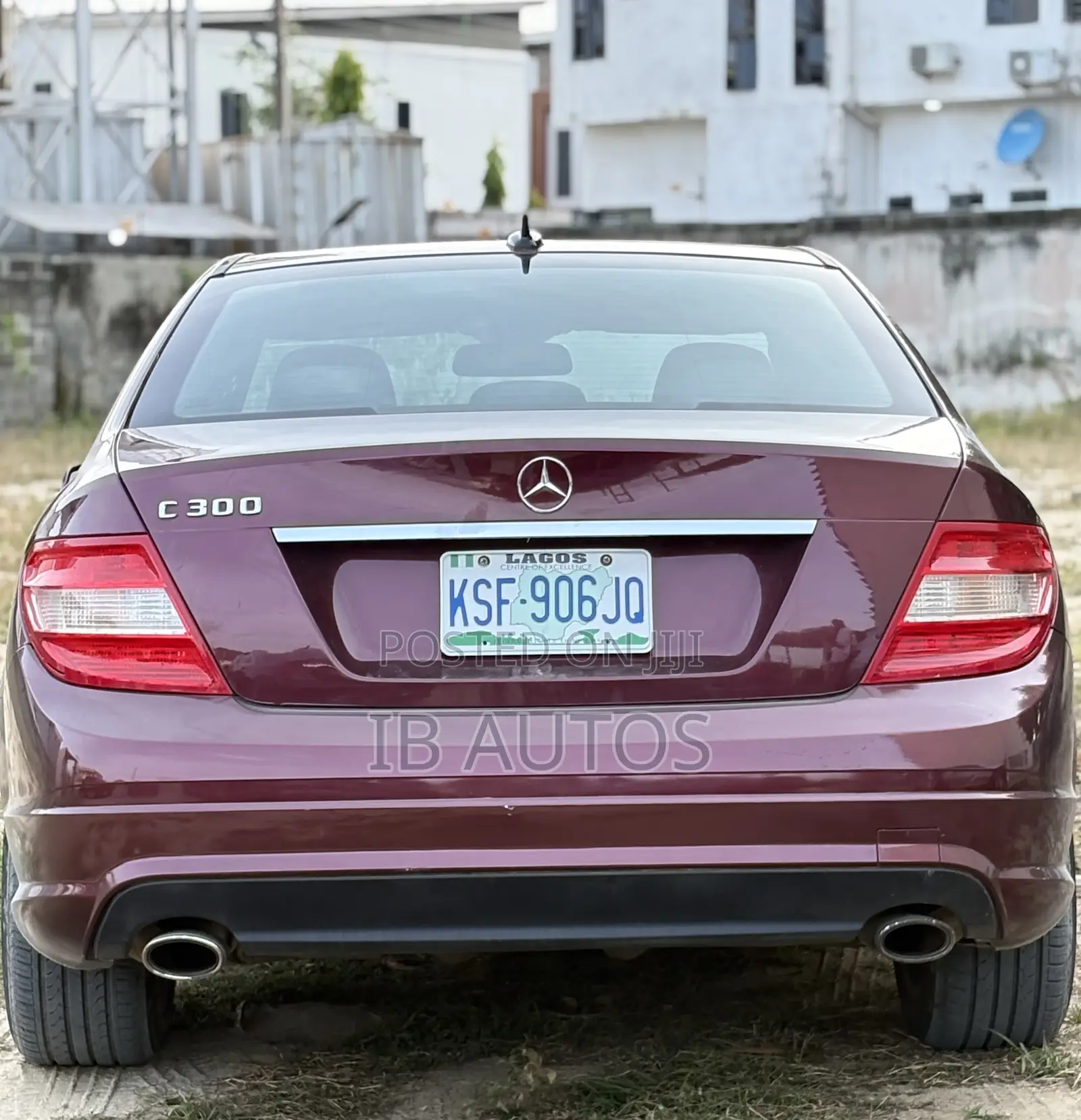 Mercedes-Benz C300 Luxury Sedan AWD (3.0L 6cyl 7A) 2008 Red