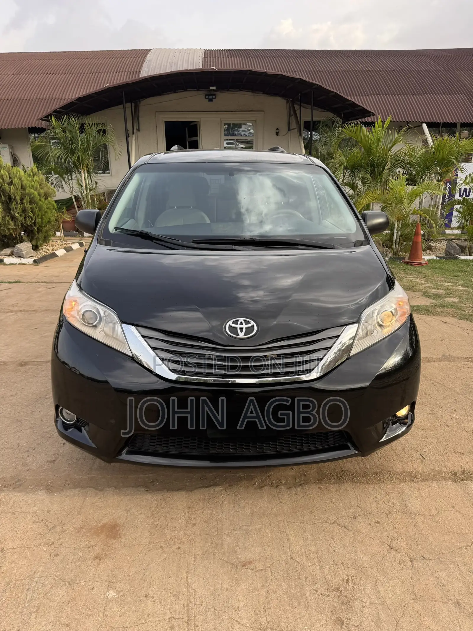 Toyota Sienna 2014 Black