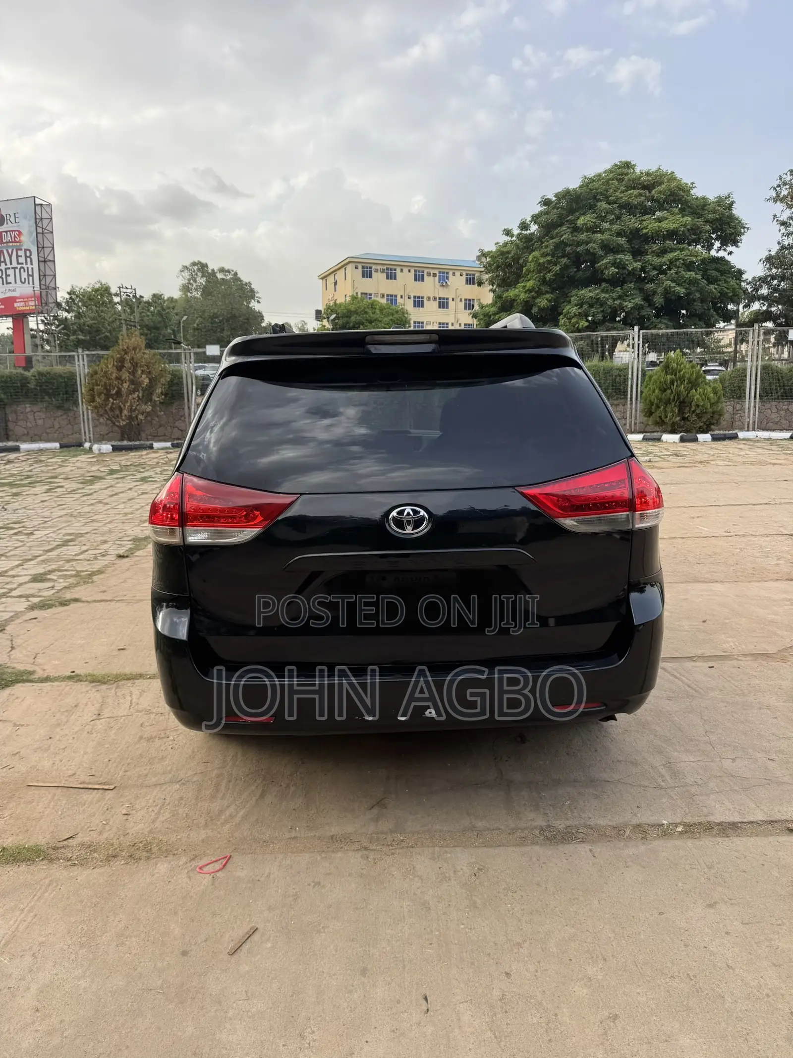 Toyota Sienna 2014 Black
