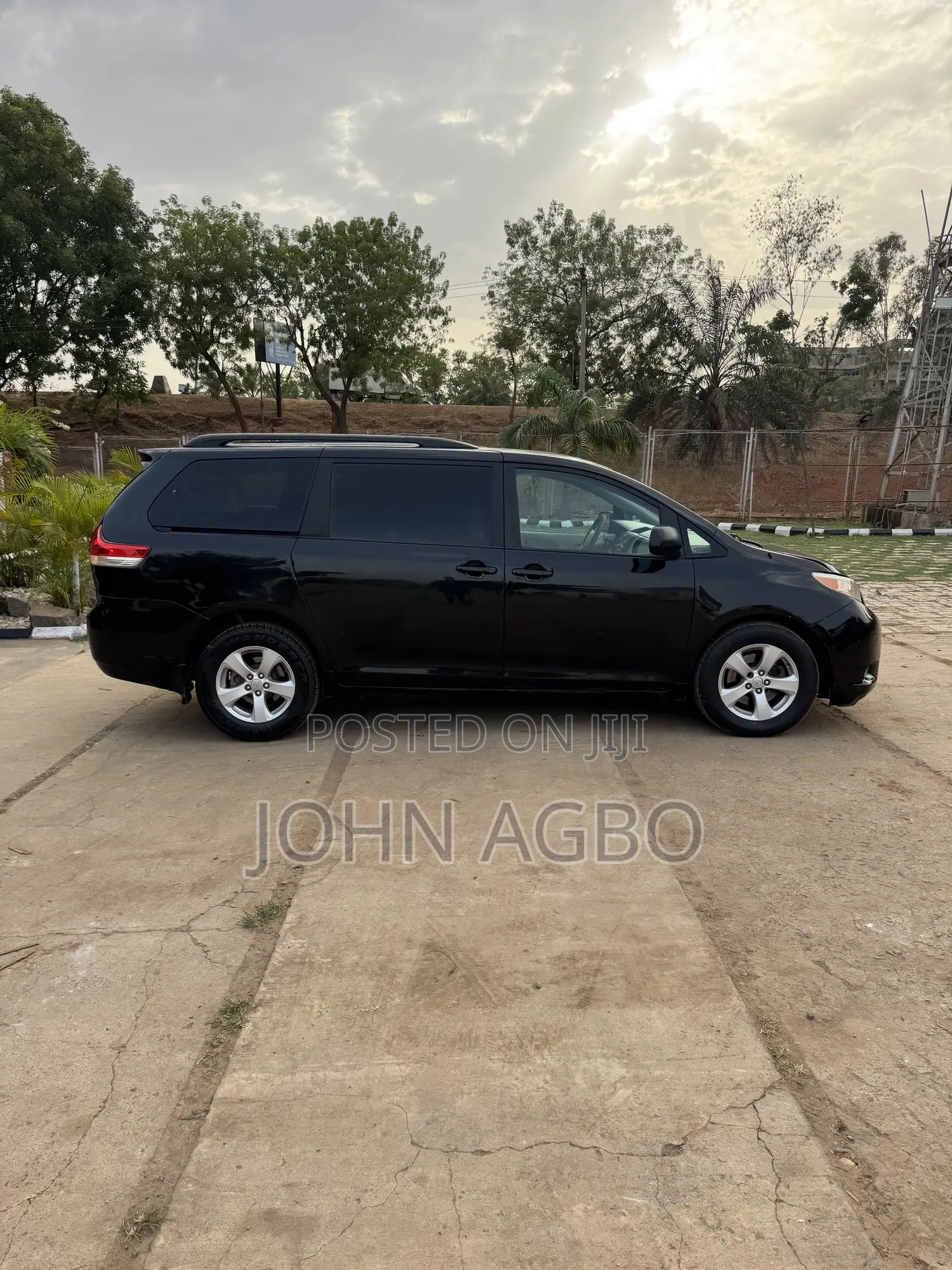 Toyota Sienna 2014 Black