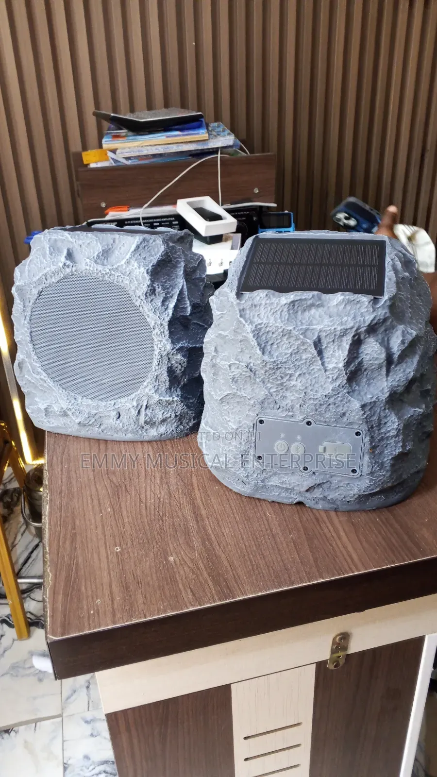 Outdoor Rock Solar Speaker for Swimming Pool, Garden Home Set Out