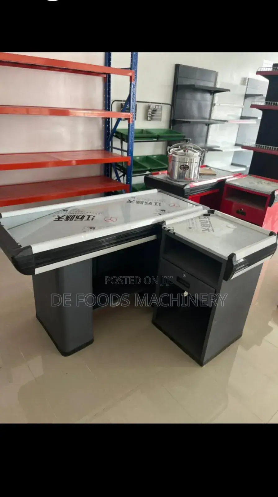 Cashier Desk