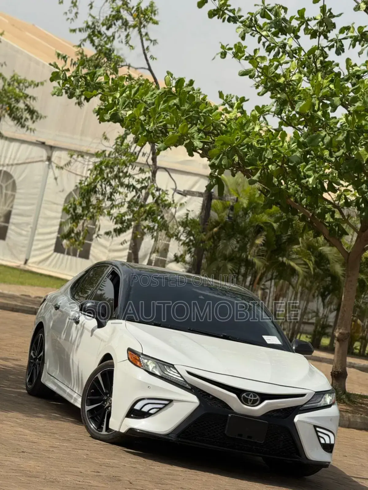 Toyota Camry 2019 White