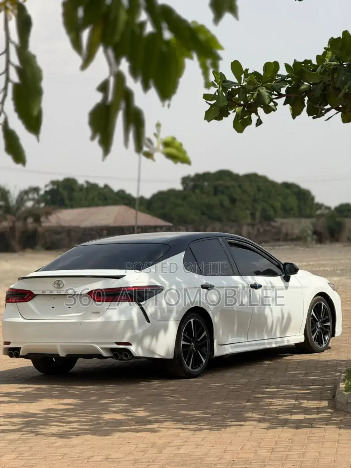 Toyota Camry 2019 White