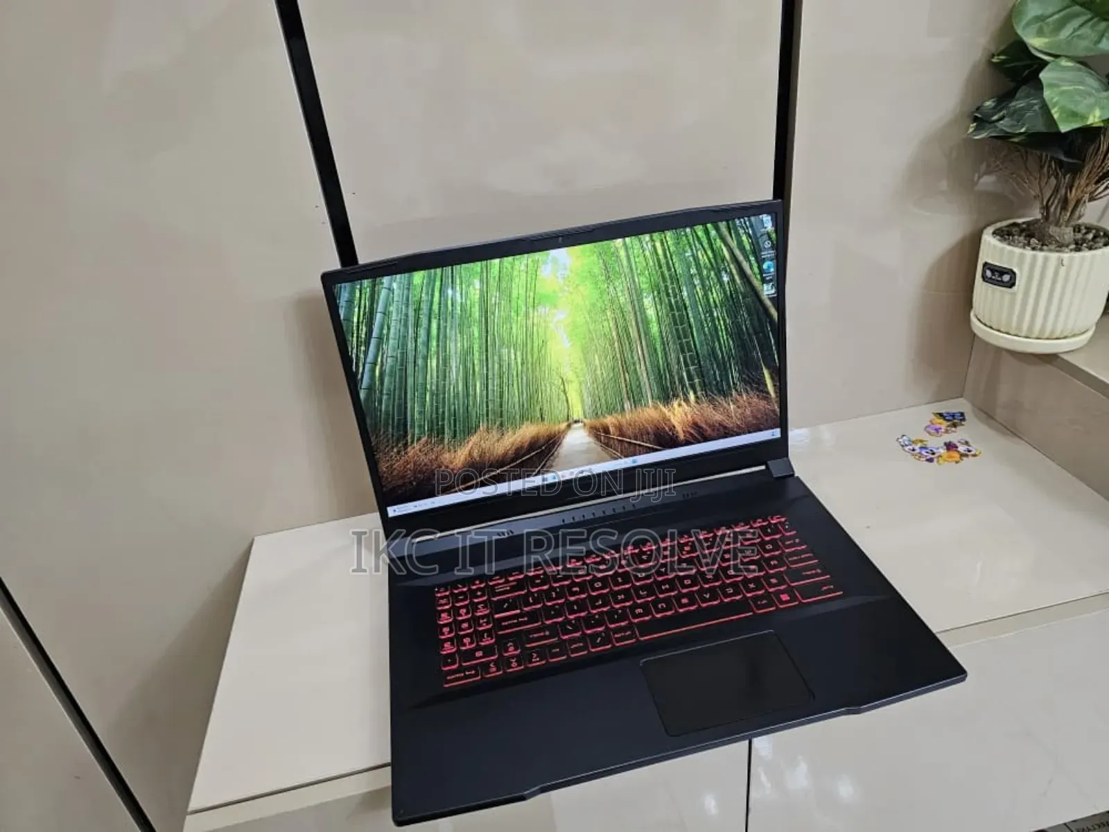 Laptop MSI Katana GF76 16GB Intel Core i7 SSD 512GB