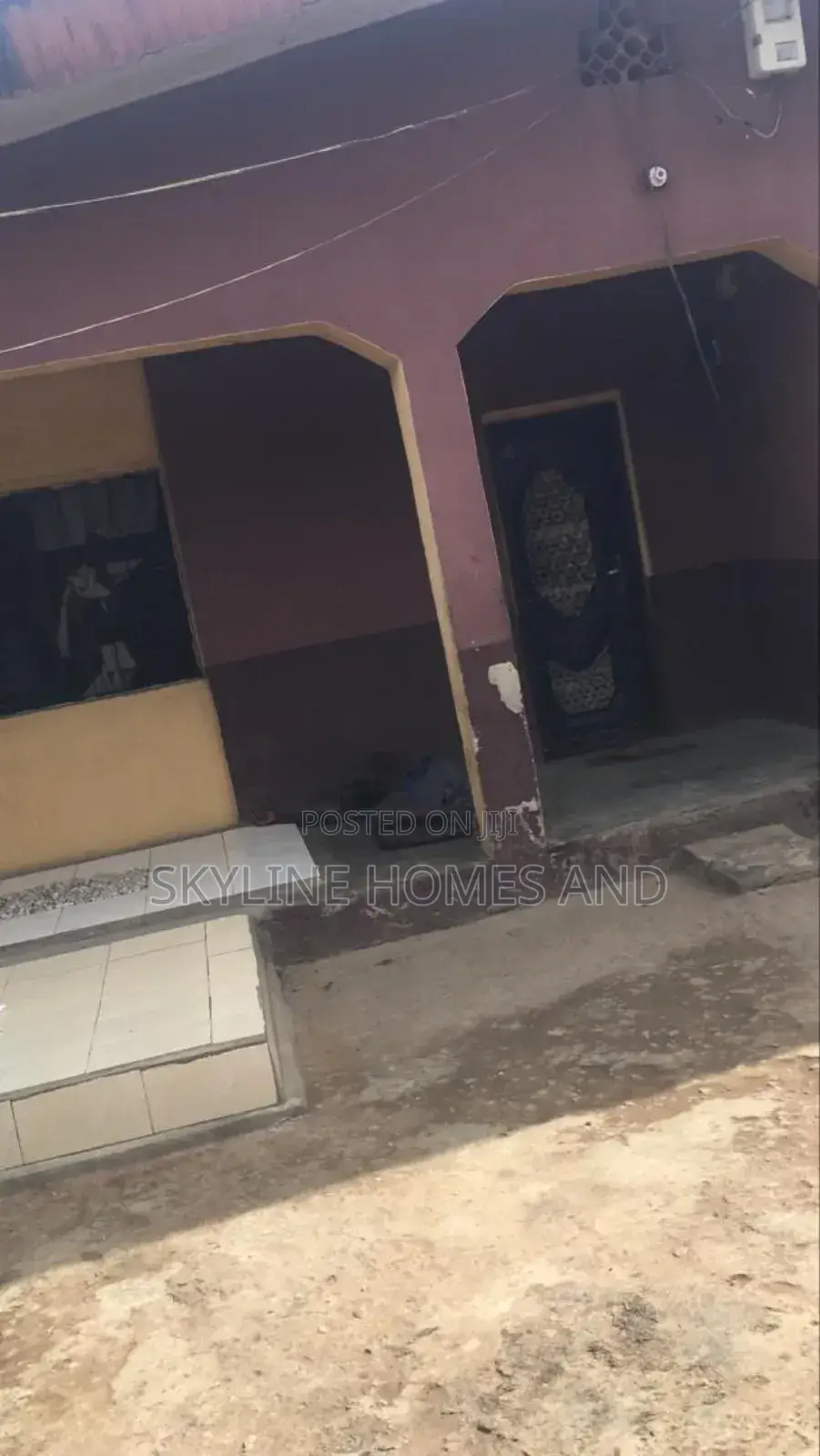 10bdrm House in Joju, Ado-Odo/Ota for sale