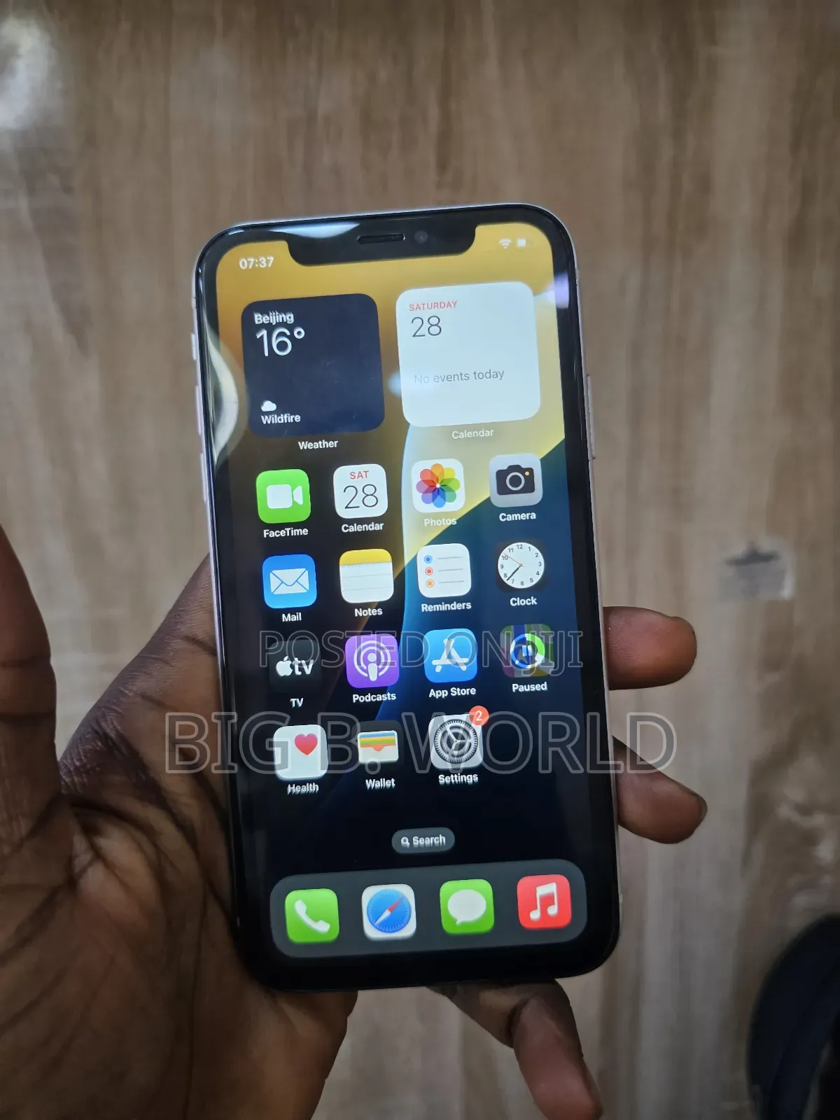 Apple iPhone XR 64 GB White