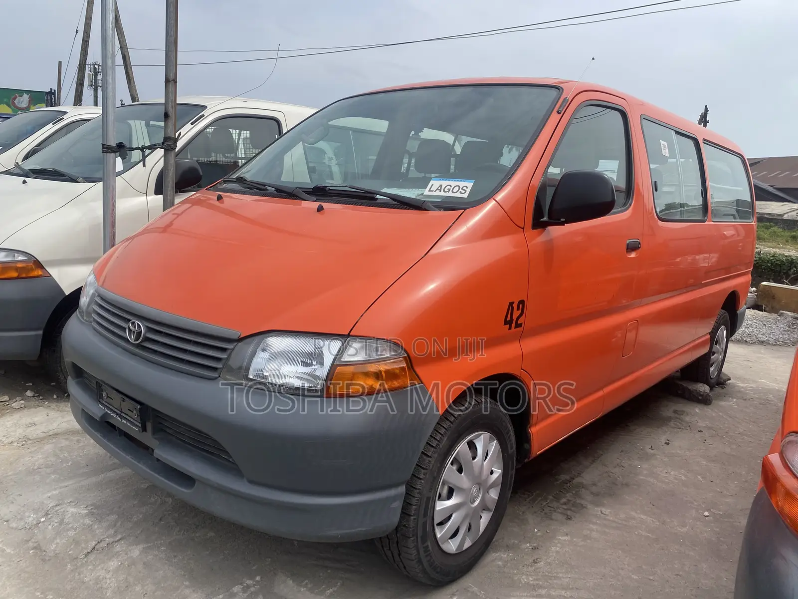 Toyota HiAce 2005 Orange