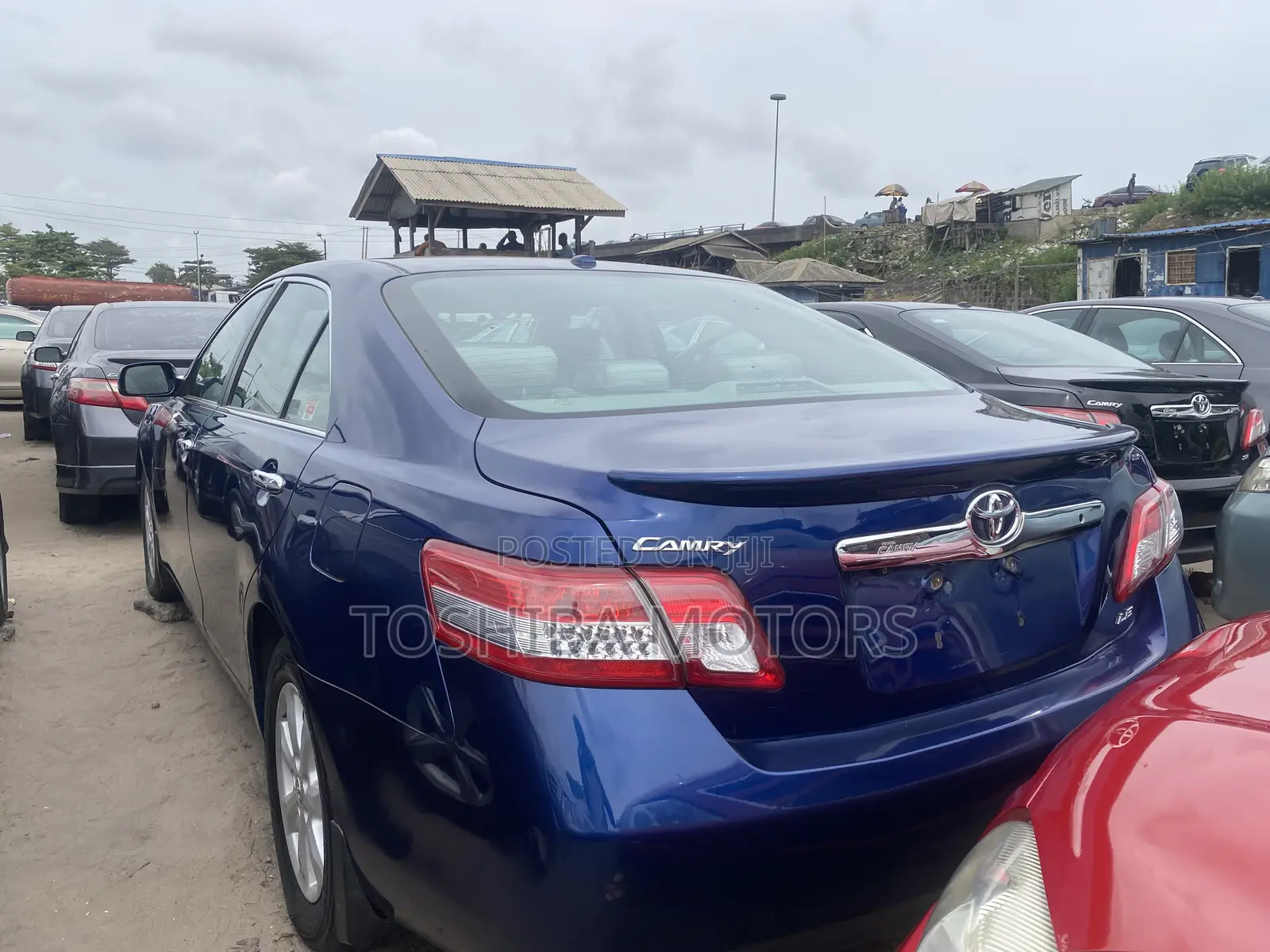 Toyota Camry LE 4dr Sedan (2.5L 4cyl 6A) 2011 Blue