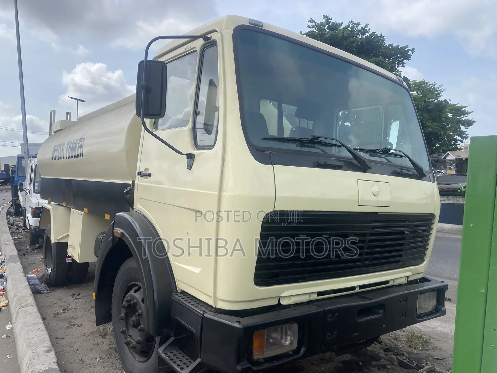 Water Tanker Mercedes Benz
