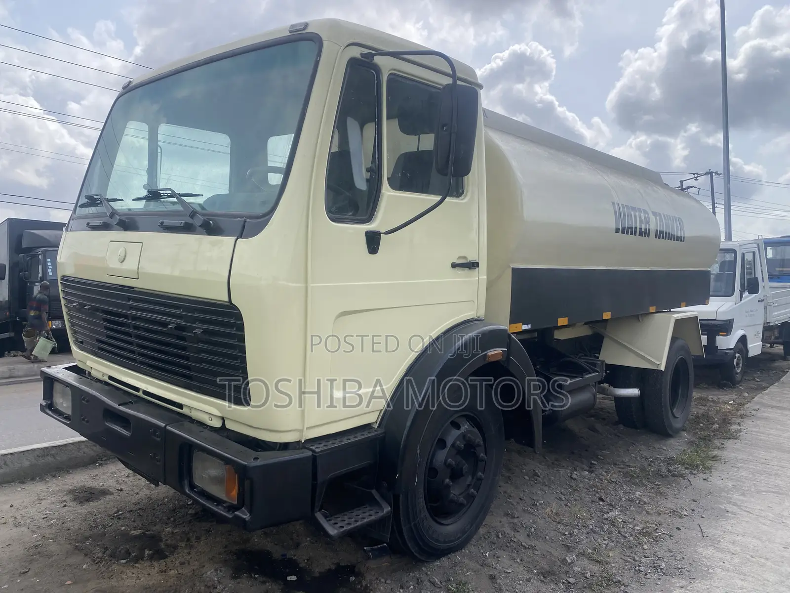Water Tanker Mercedes Benz