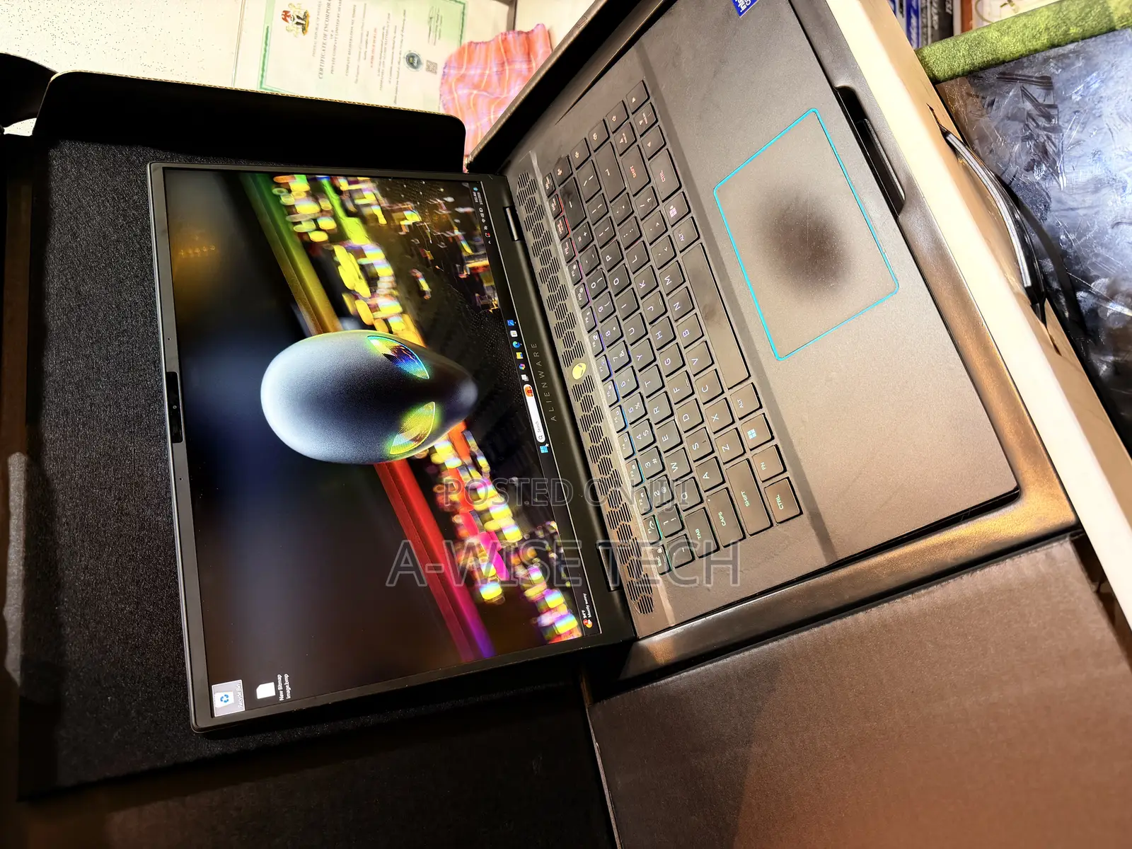 Laptop Dell Alienware M16 R2 16GB Intel Core Ultra 9 SSD 1T