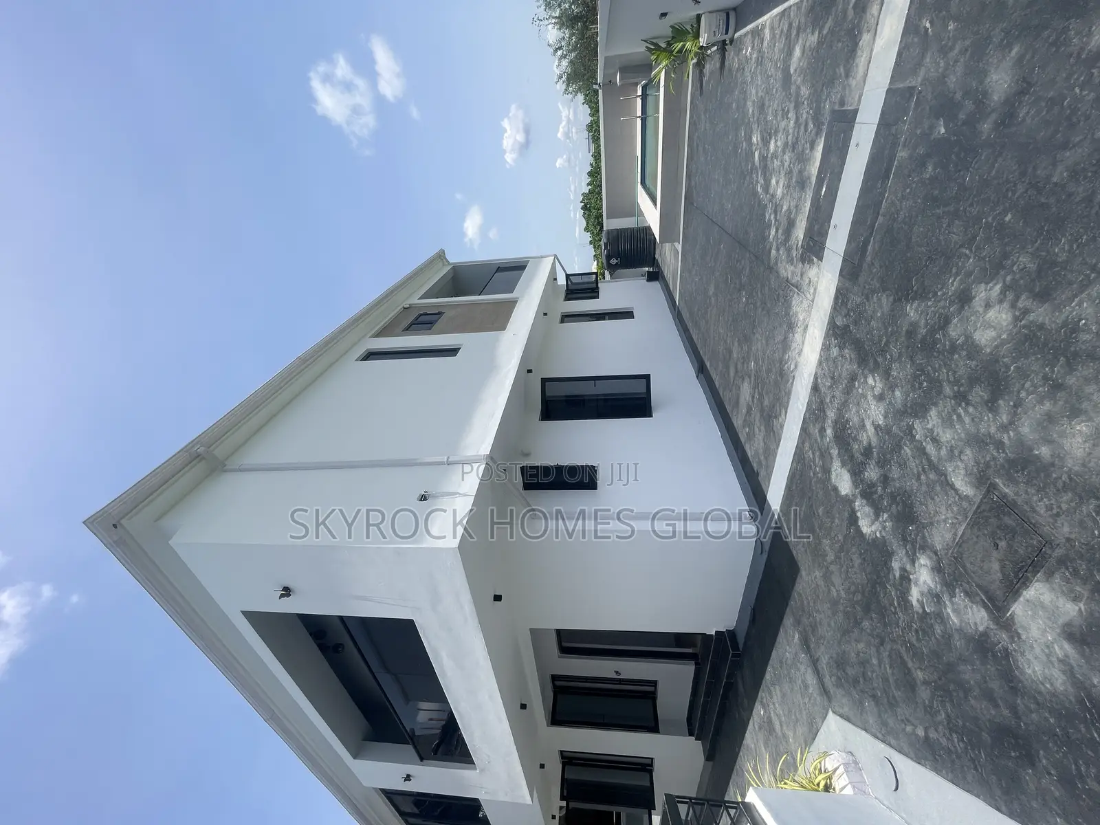 4bdrm Duplex in Sangotedo for rent