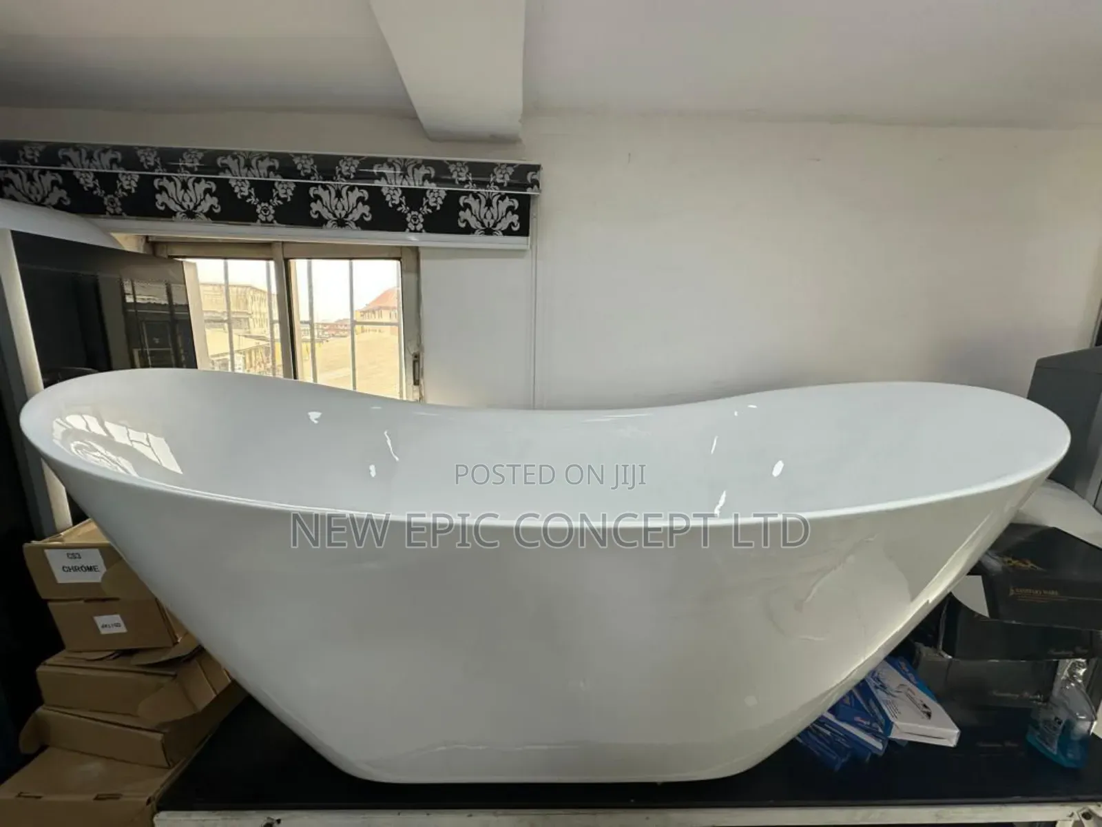 England Twyford Bathtub White Color