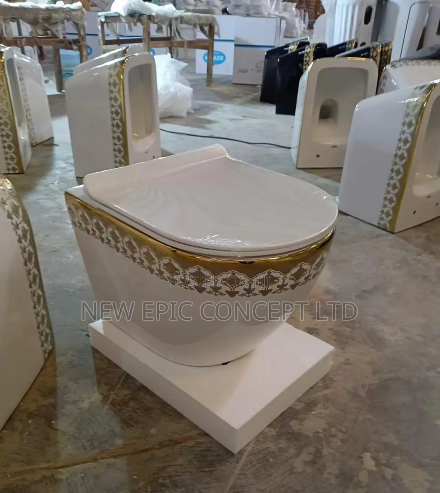 Gold and White Color England Wall Hung Toilet Seat Complete