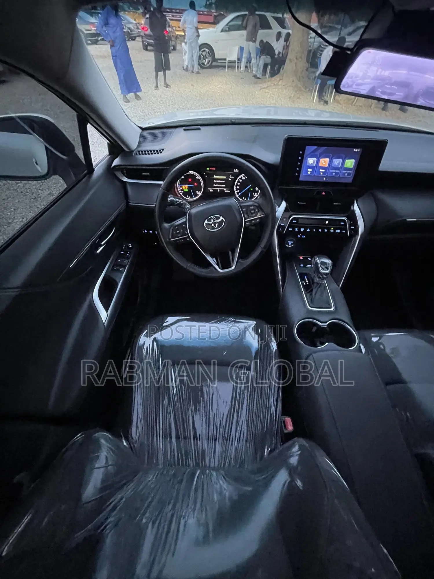 Toyota Venza XLE 2022 White