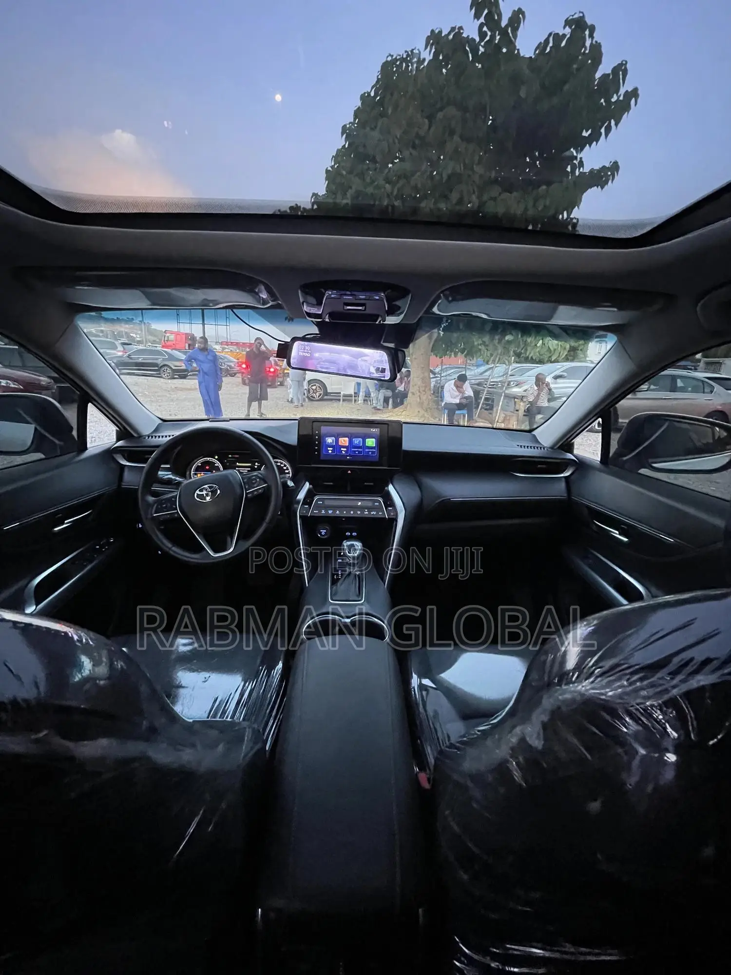 Toyota Venza XLE 2022 White